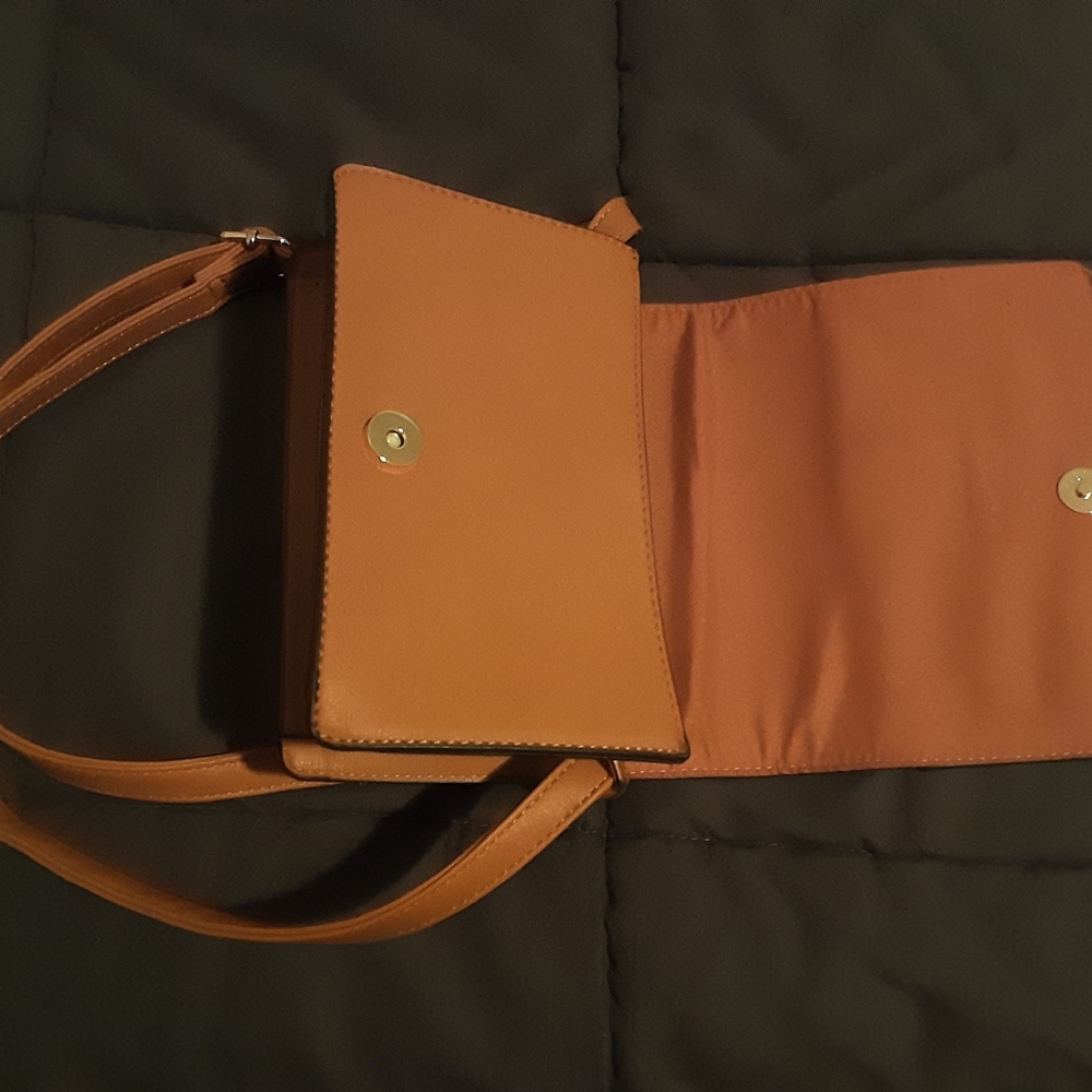 Small Purse - Picture 4 of 5